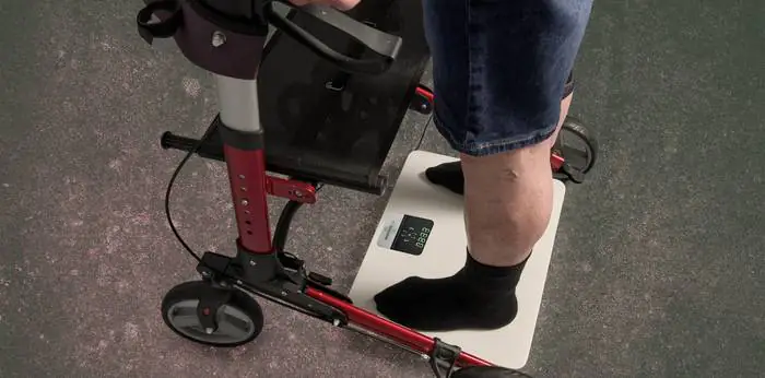 Standstabilität und Sturzprophylaxe durch Vibrationstherapie mit Marodyne LiV