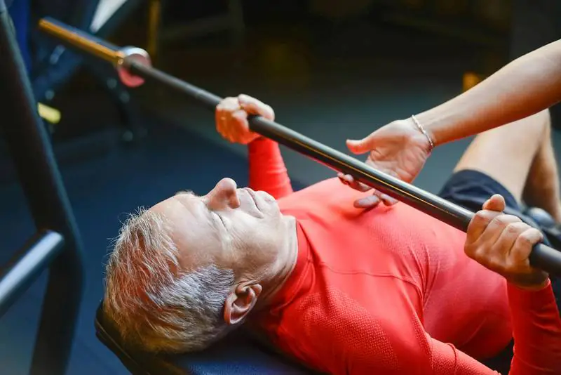 Krafttraining für starke Knochen Krafttraining bei Osteoporose